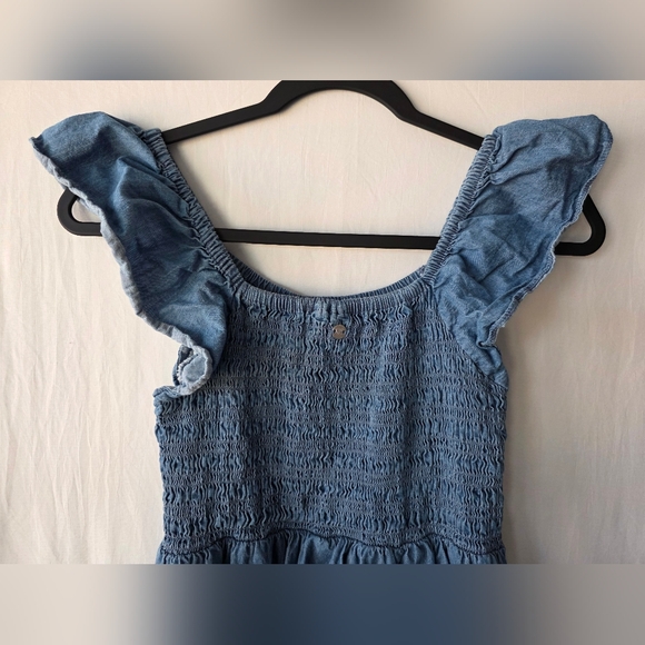 Roxy Girls Smocked Denim Dress Size 14/16 Coastal Cowgirl Boho Mini - Picture 3 of 9